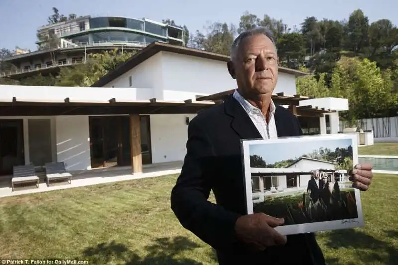 prima e dopo la costruzione di casa hadid