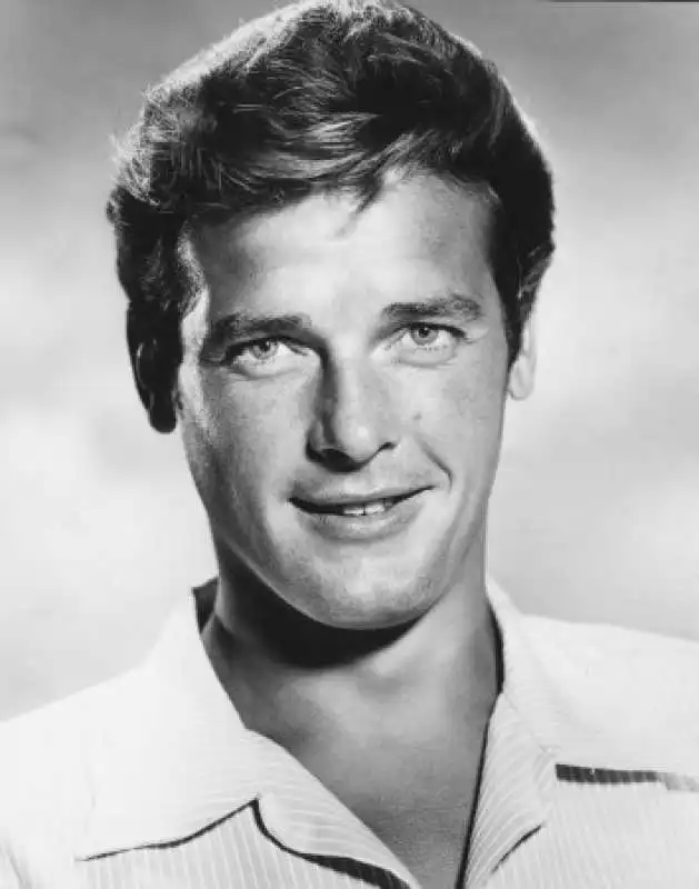 roger moore  2