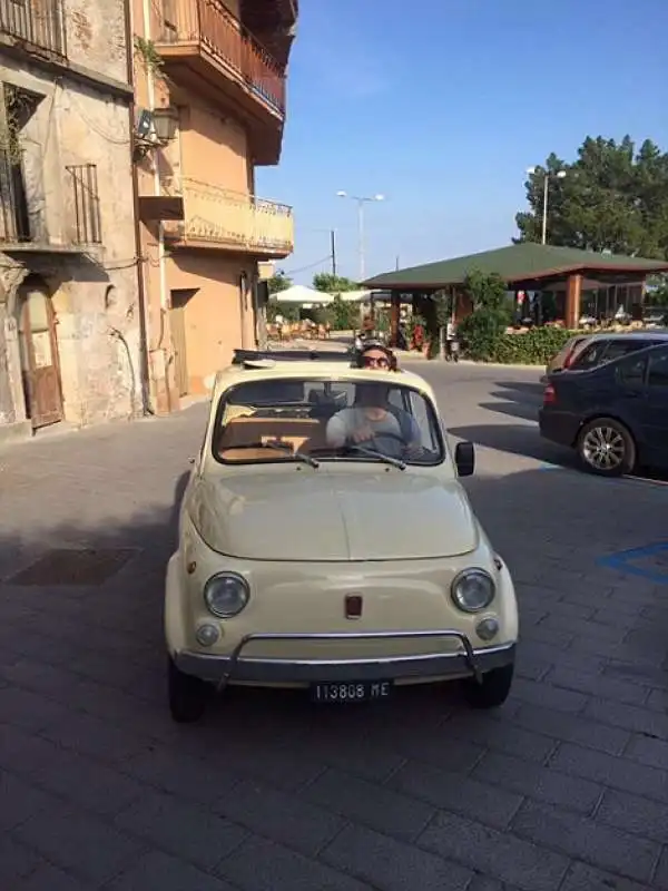 turisti in 500 nel tour de il padrino