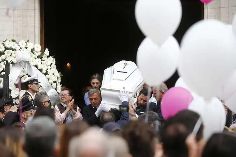 2018funerali pamela 8