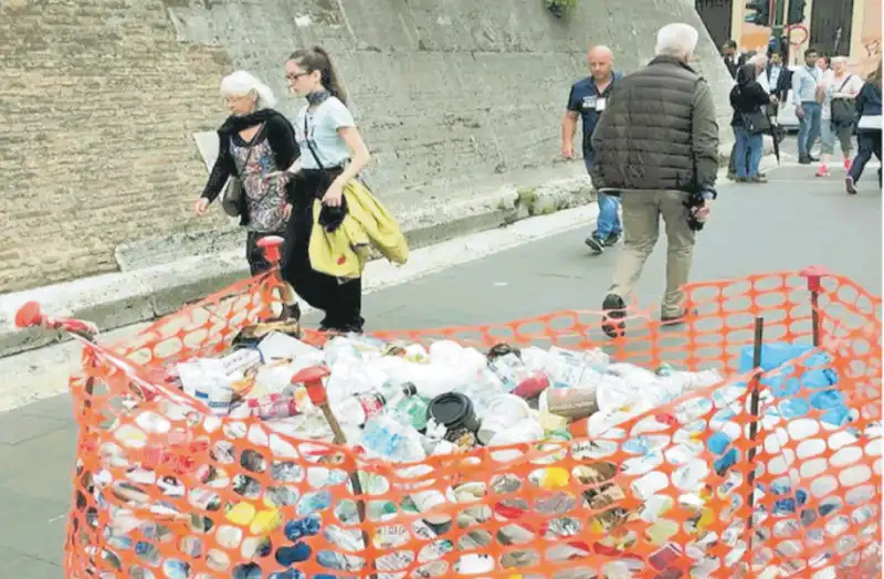 BUCA DISCARICA VICINO MUSEI VATICANI