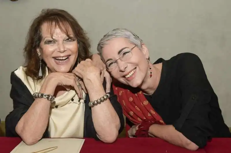 CLAUDIA CARDINALE E OTTAVIA FUSCO  