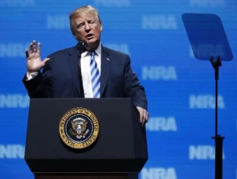 donald trump alla covention dell'nra