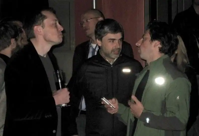 elon musk con larry page e sergei brin