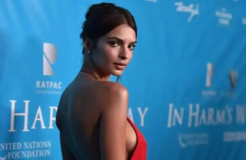 emily ratajkowski 10