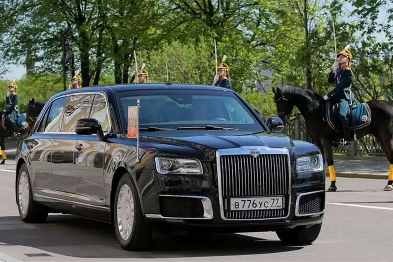 kortezh   auto presidenziale putin