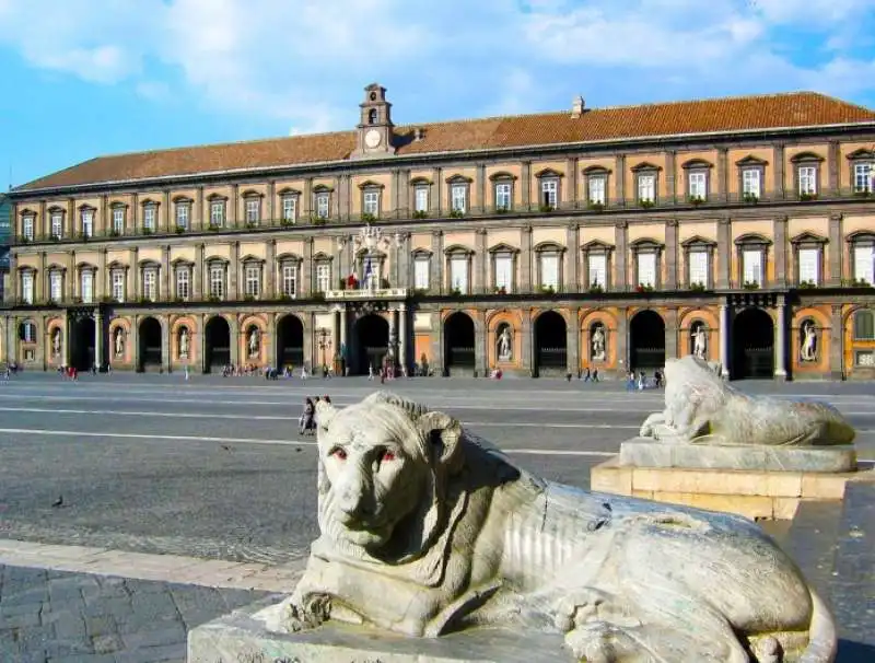 PALAZZO REALE NAPOLI