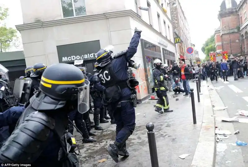 PARIGI, 1 MAGGIO