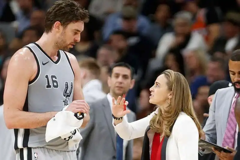 pau gasol con becky hammon