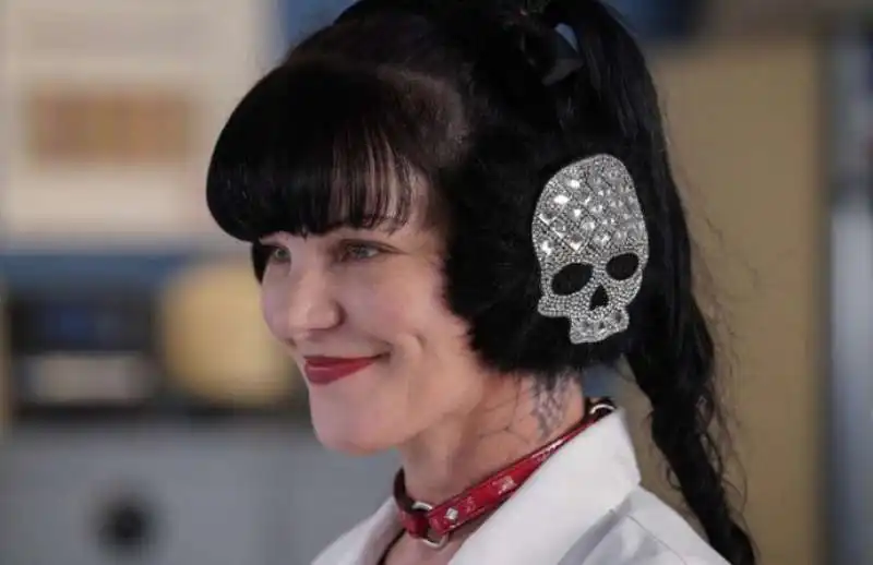 pauley perrette 8