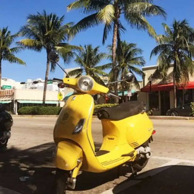 vespa a miami beach 1