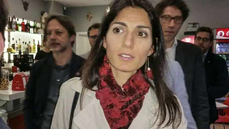 VIRGINIA RAGGI E IL SUO STAFF NEL BAR DOVE I CASAMONICA HANNO AGGREDITO UNA DISABILE