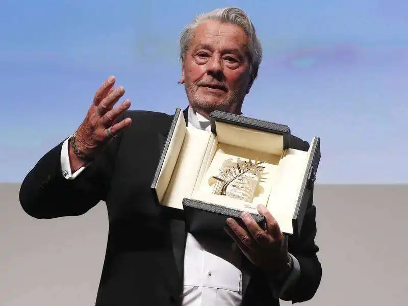 alain delon premio alla carriera a cannes 2019 6