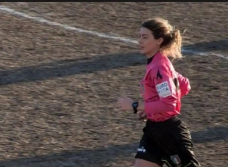 arbitro donna