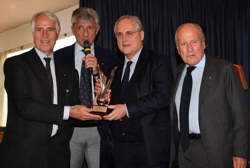 claudio lotito premiato da giovanni malagò e franco chimenti foto di bacco