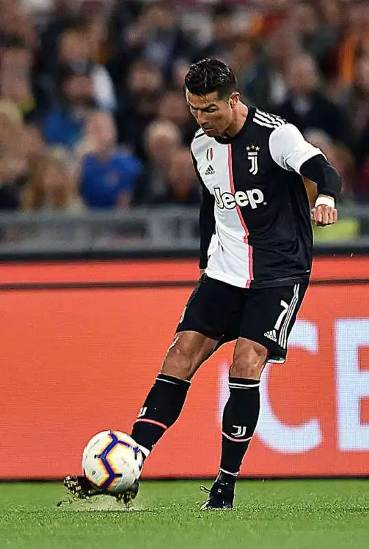 cristiano ronaldo foto  mezzelani gmt12