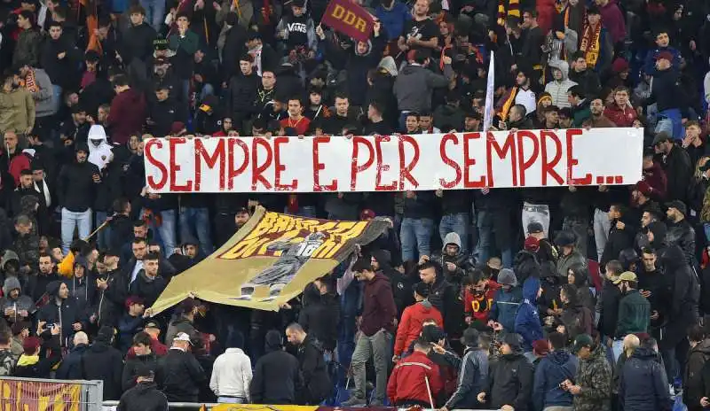 cuore di roma per daniele de rossi  foto  mezzelani gmt14