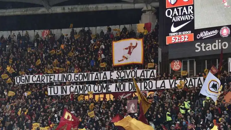 cuore di roma per daniele de rossi  foto  mezzelani gmt45