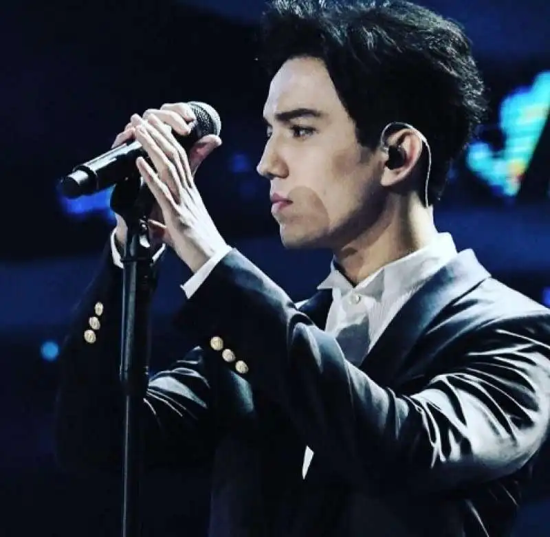 dimash kudaibergen 8