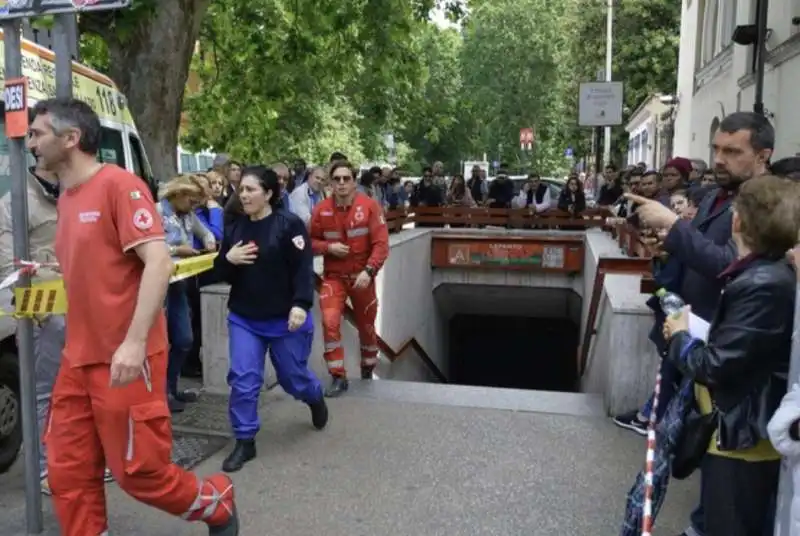 donna muore alla stazione metro lepanto di roma 30