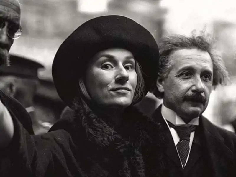 flora borsi e albert einstein