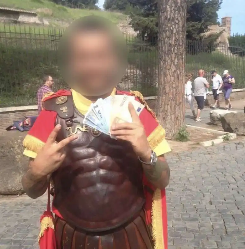 giacomo sonnino   il centurione che ha derubato un turista e aggredito un poliziotto