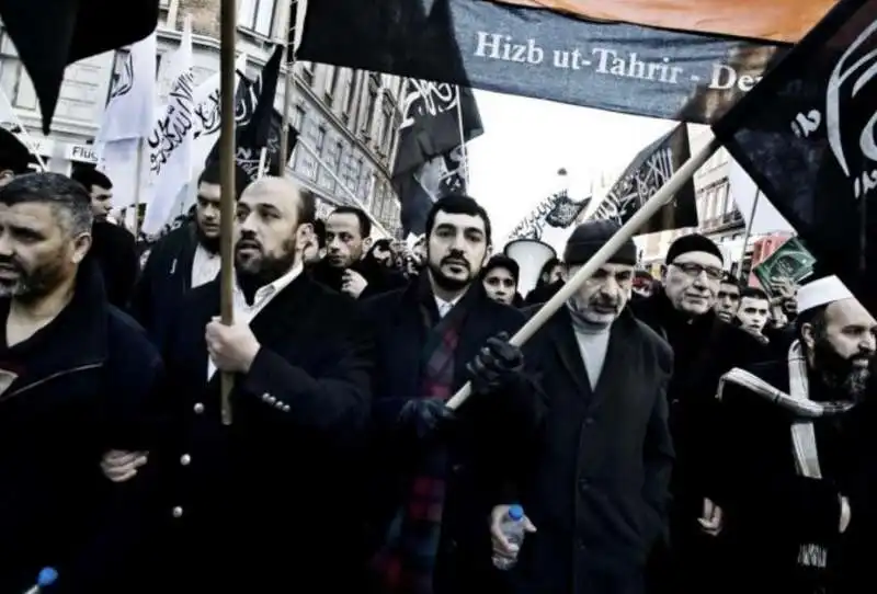 gli estremisti islamici di hizb ut  tahrir in danimarca 2