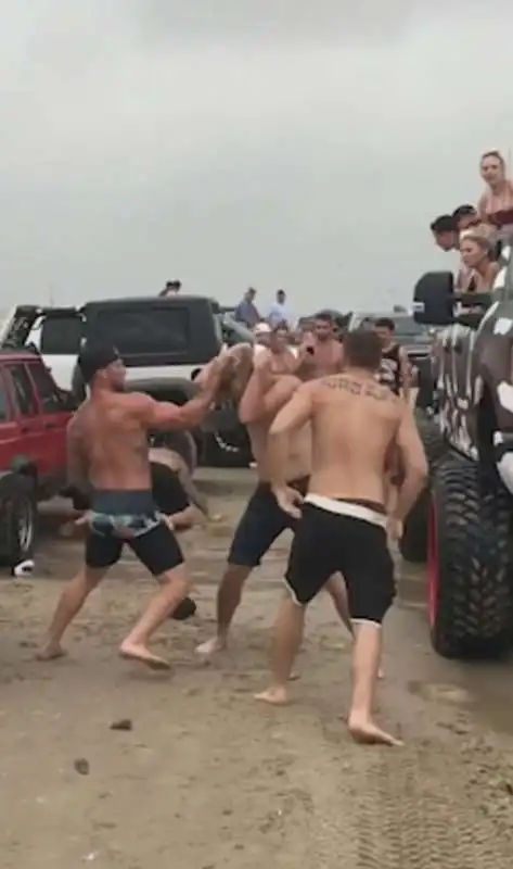 go topless galveston 14