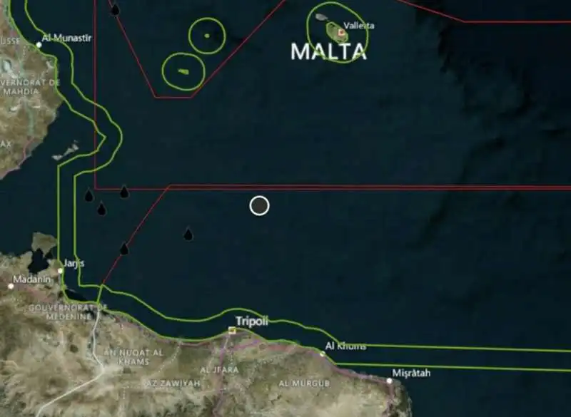 GOMMONE IN DIFFICOLTA' AL LARGO DELLA LIBIA 1