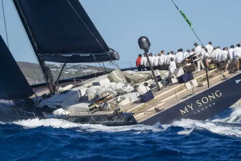 la nave 'my song' di loro piana 6