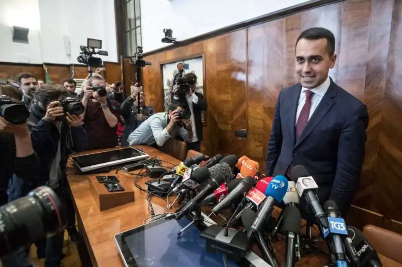 luigi di maio commenta la sconfitta del m5s alle europee 4