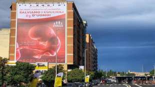 manifesto contro l'aborto via tiburtina roma 2