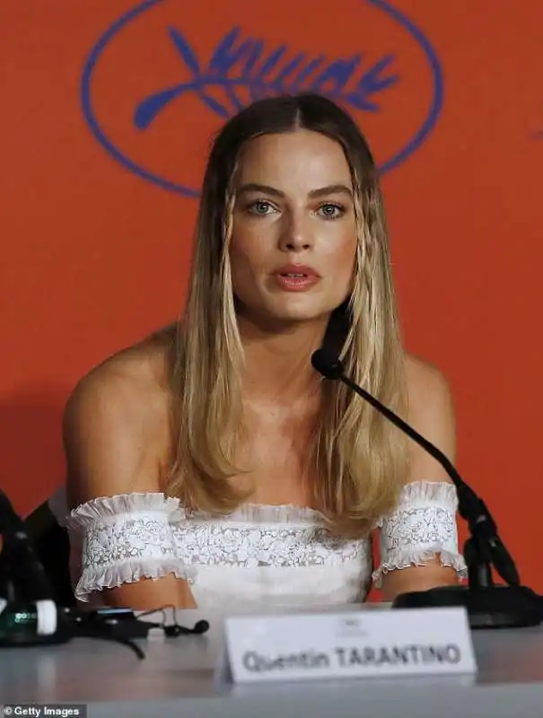 margot robbie alla conferenza stampa di cannes 1