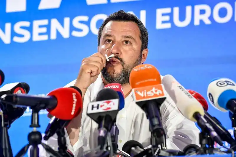 matteo salvini commenta la vittoria della lega alle europee da via bellerio 7