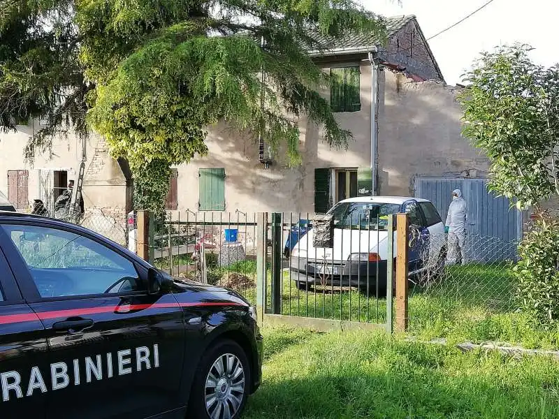 PADOVA - UN 55ENNE NASCONDE I CADAVERI DI MADRE E ZIO PER PRENDERE LE LORO PENSIONI