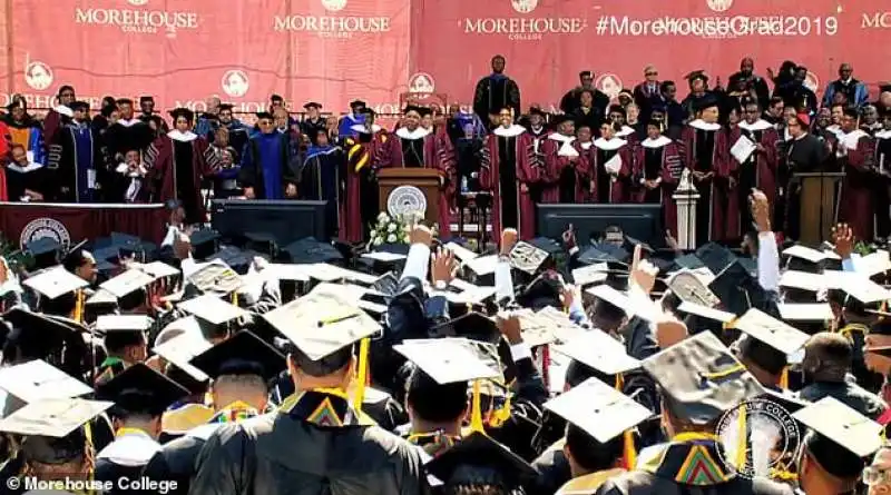 robert smith paga i debiti degli studenti del morehouse college di atlanta 3