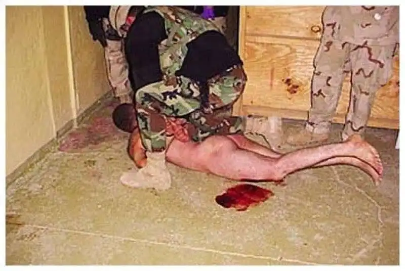 torture nel carcere di abu ghraib 6