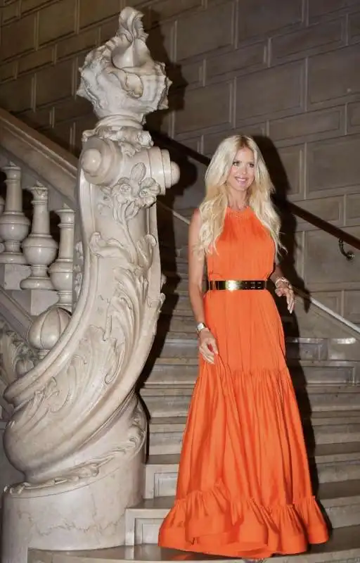 victoria silvstedt alla montecarlo fashion week