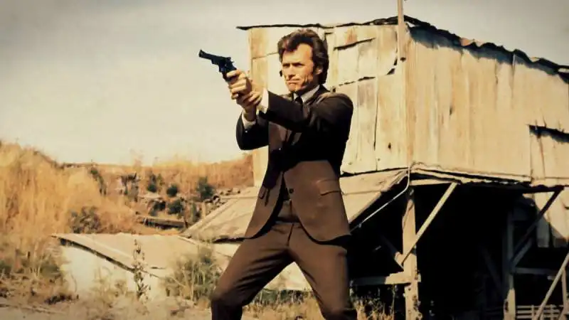 clint eastwood dirty harry:ispettore callaghan