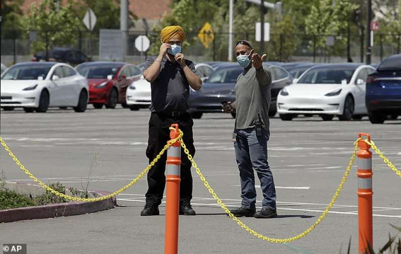 dipendenti tesla a fremont