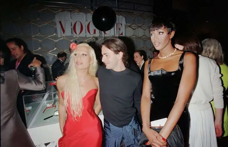 donatella versace marc jacobs naomi campbell   1995