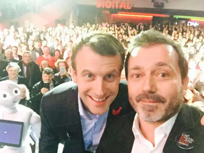 emmanuel macron stephane distinguin