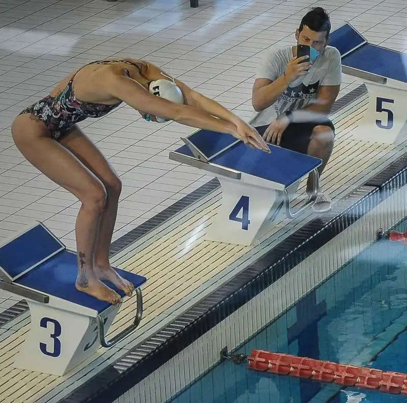 federica pellegrini torna in acqua  foto mezzelani gmt05