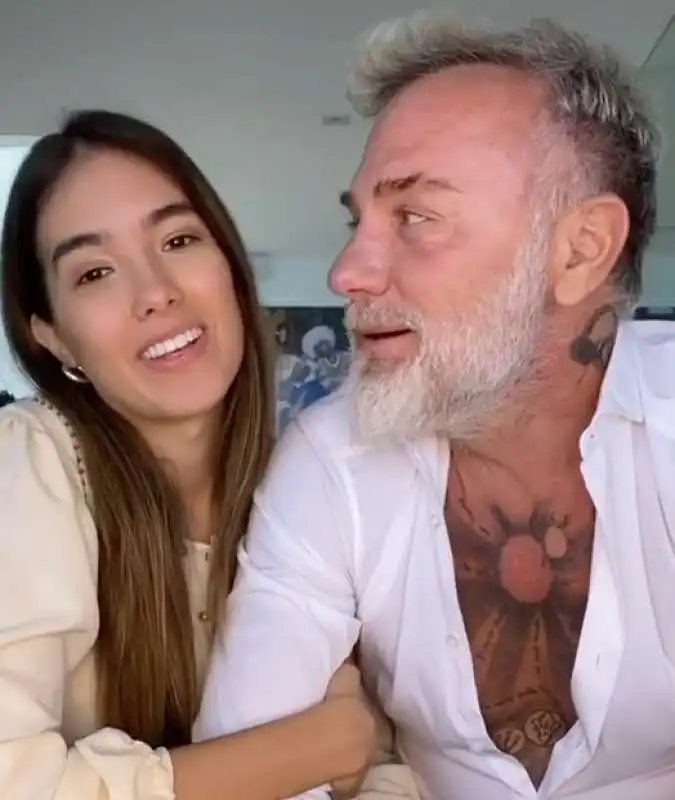 gianluca vacchi sharon fonseca  3