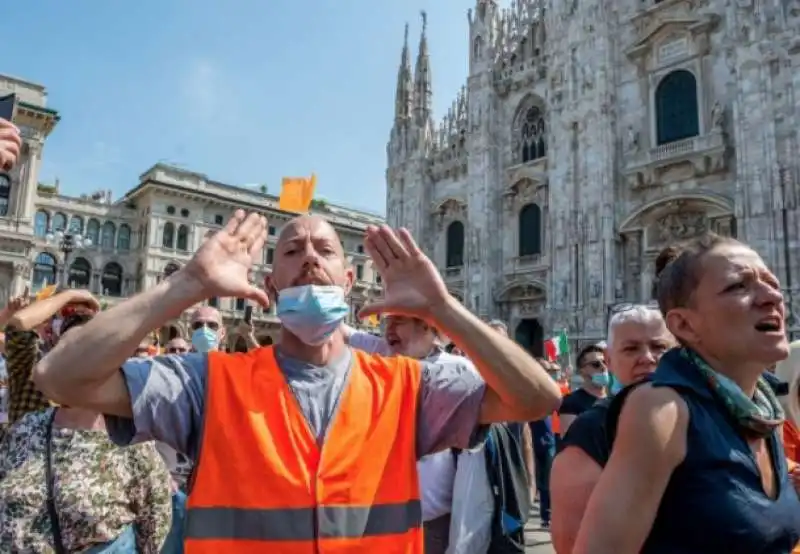 la protesta dei gilet arancioni 10