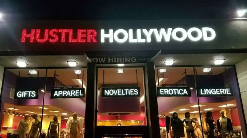 larry flynt sex shop