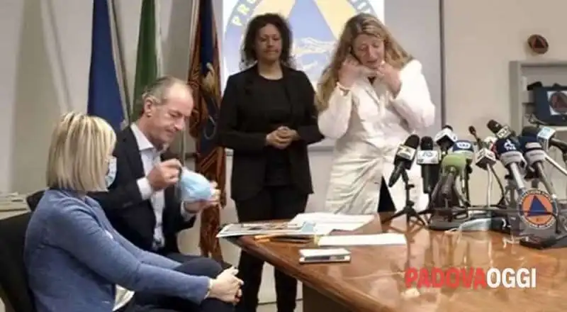 luca zaia in conferenza stampa con francesca russo