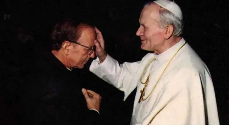 MACIEL E WOJTYLA