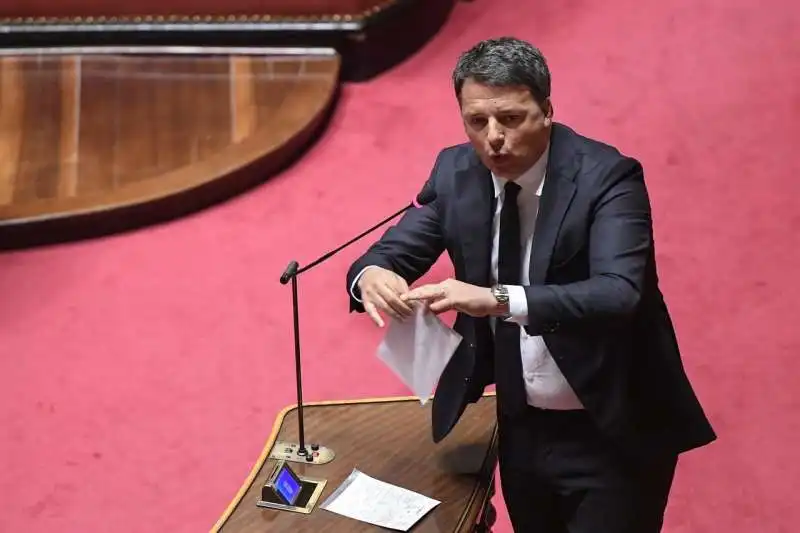 matteo renzi in senato 