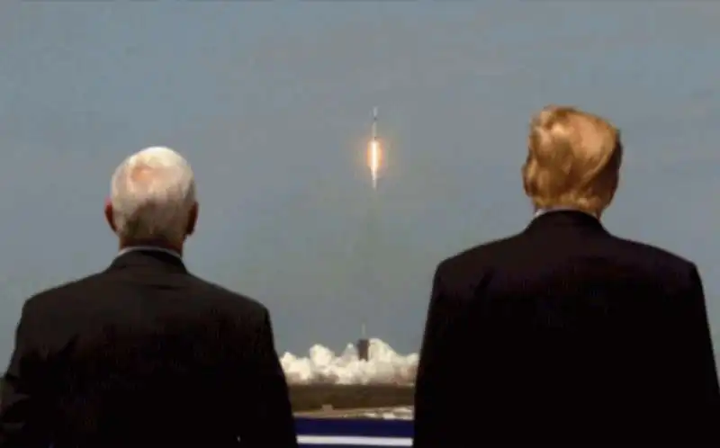 PENCE E TRUMP A CAPE CANAVERAL PER IL LANCIO DI SPACE X DI ELON MUSK